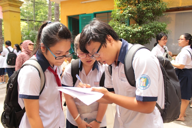 TP.HCM: Nhiều thí sinh lúng túng với đề Toán ảnh 2